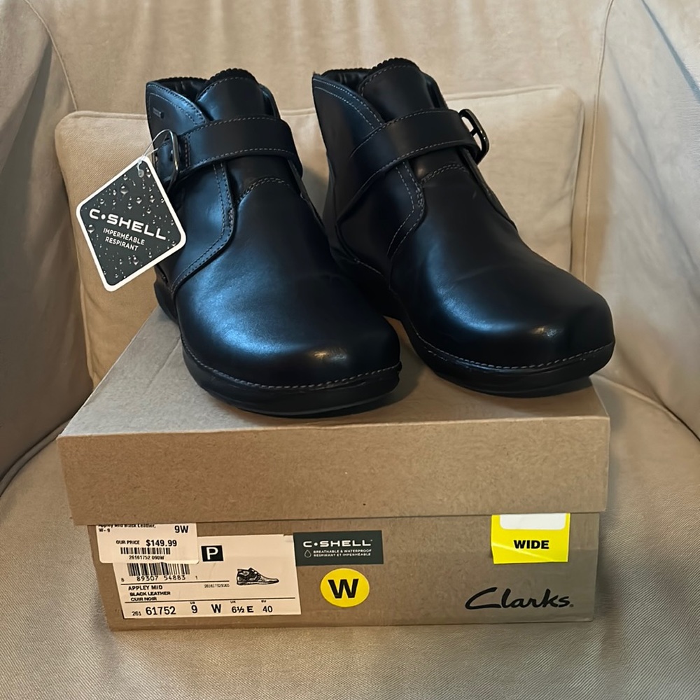 Leather upper boots size 9W